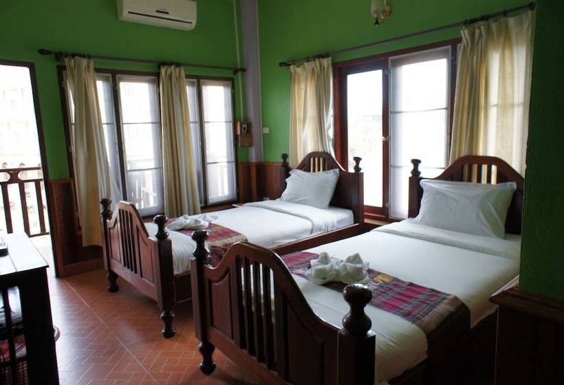 פנסיון Domon Guesthouse