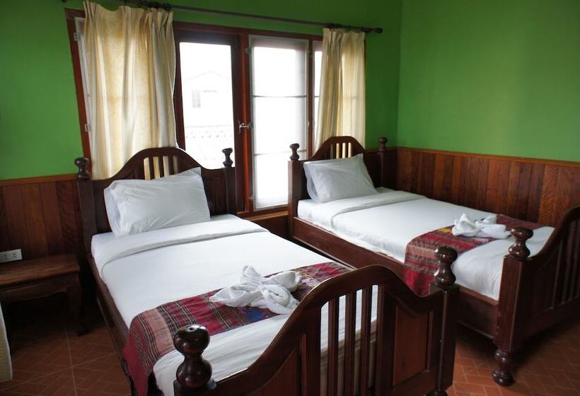 פנסיון Domon Guesthouse