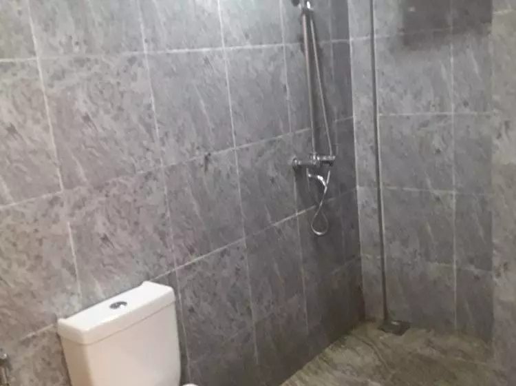 Пансион Miltons Beach Resort