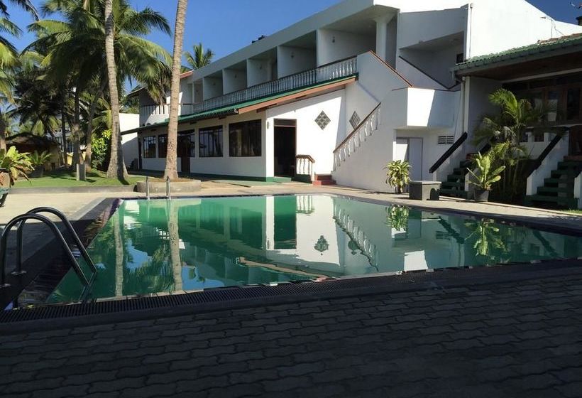 بنسيون Miltons Beach Resort