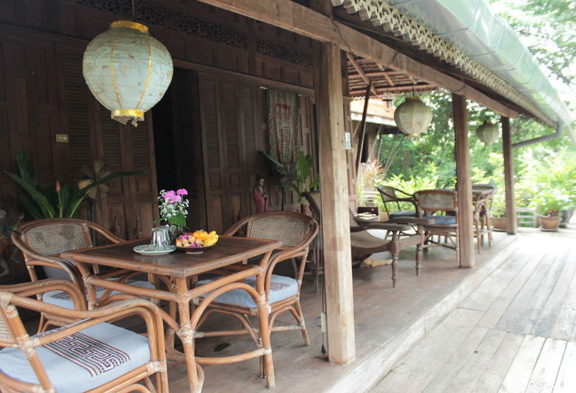بنسيون Thai Teak House Garden Homestay