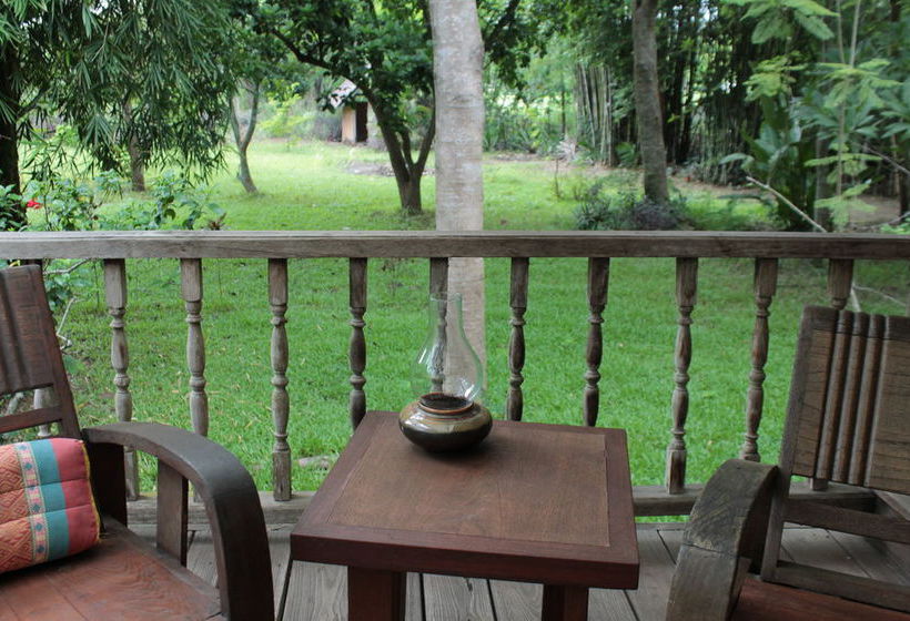 بنسيون Thai Teak House Garden Homestay