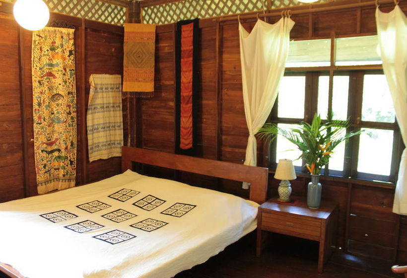 بنسيون Thai Teak House Garden Homestay