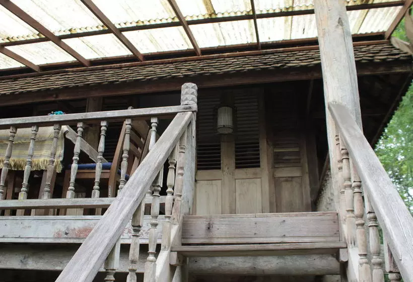 Пансион Thai Teak House Garden Homestay