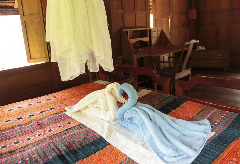 بنسيون Thai Teak House Garden Homestay