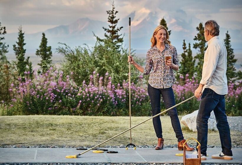 Отель Copper River Princess Wilderness Lodge