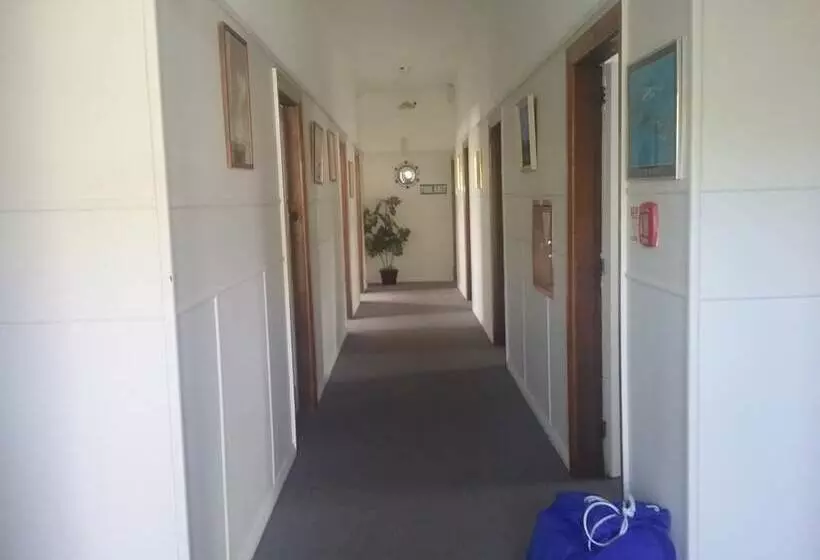 هتل Dunollie