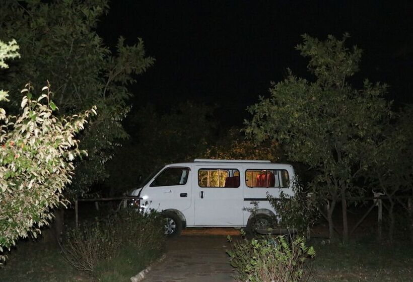 هتل Elangata Olerai Luxury Camp