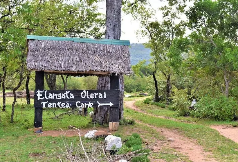 هتل Elangata Olerai Luxury Camp