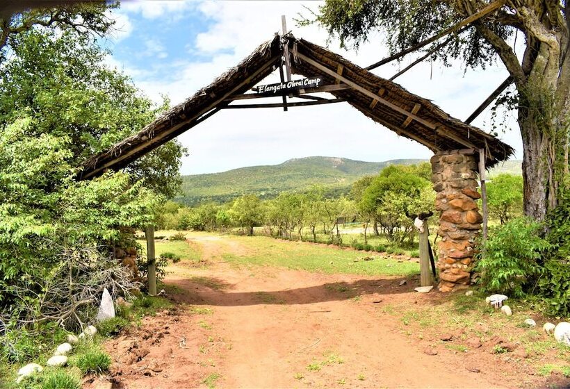 هتل Elangata Olerai Luxury Camp