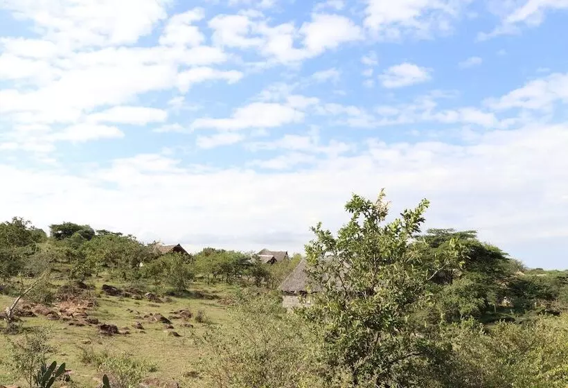 هتل Elangata Olerai Luxury Camp