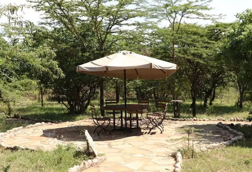 هتل Elangata Olerai Luxury Camp