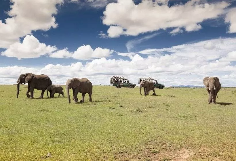 هتل Julia S River Camp