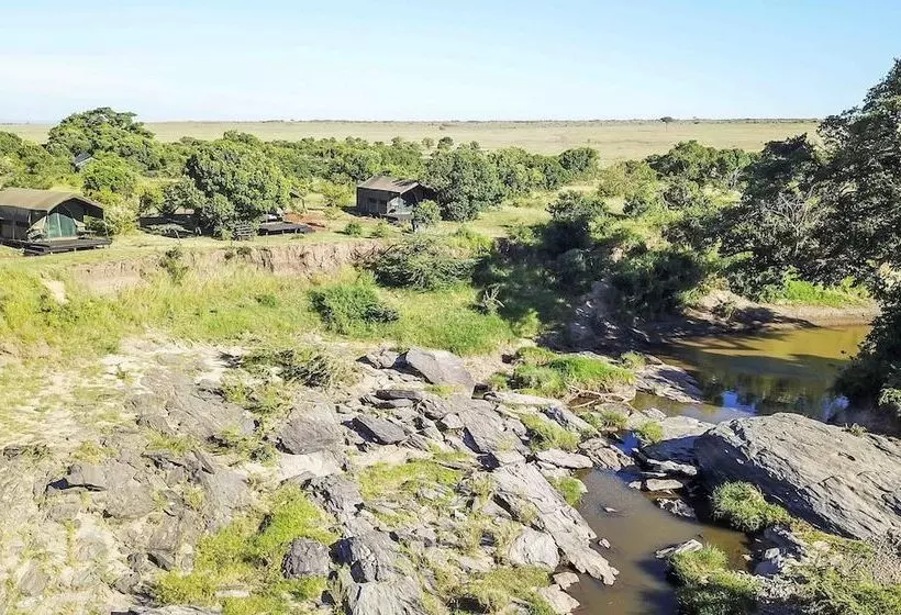 هتل Julia S River Camp