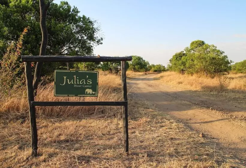 هتل Julia S River Camp