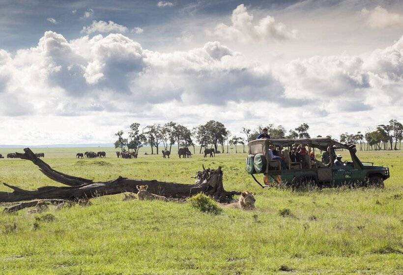 هتل Julia S River Camp