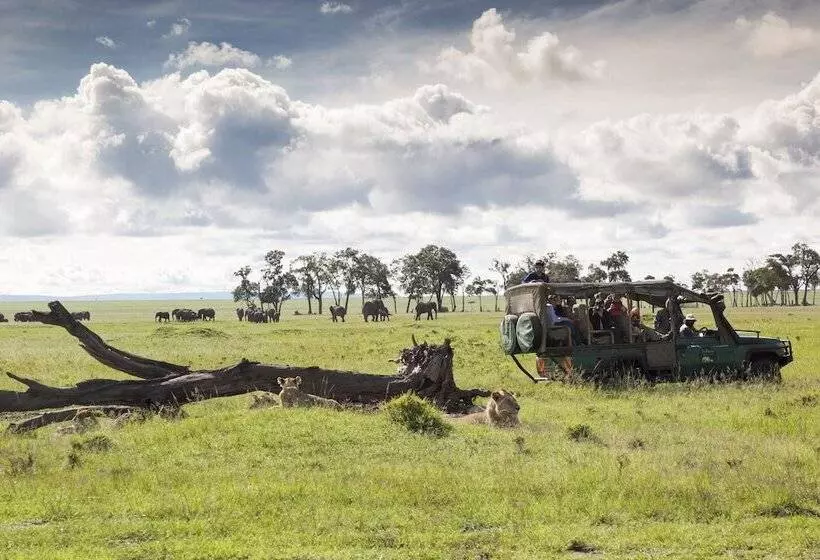 هتل Julia S River Camp