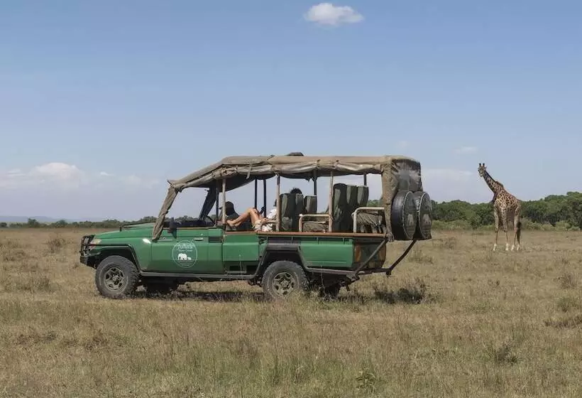 هتل Julia S River Camp