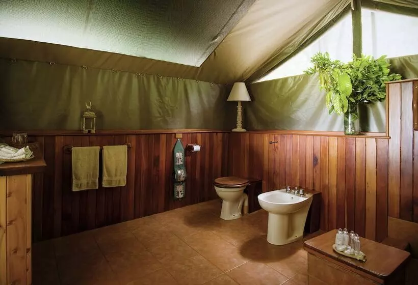 هتل Little Governors Camp