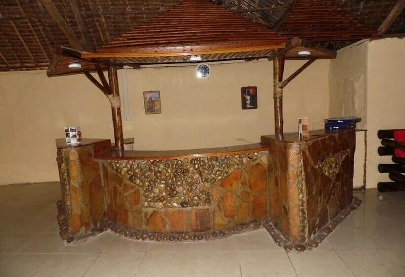 هتل Mara Ndovu Lodge
