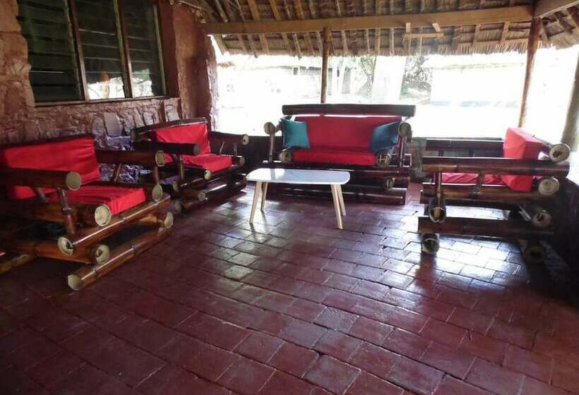 هتل Mara Ndovu Lodge