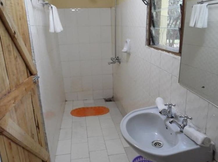 هتل Mara Ndovu Lodge