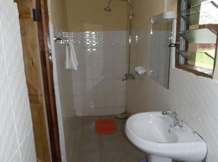 هتل Mara Ndovu Lodge