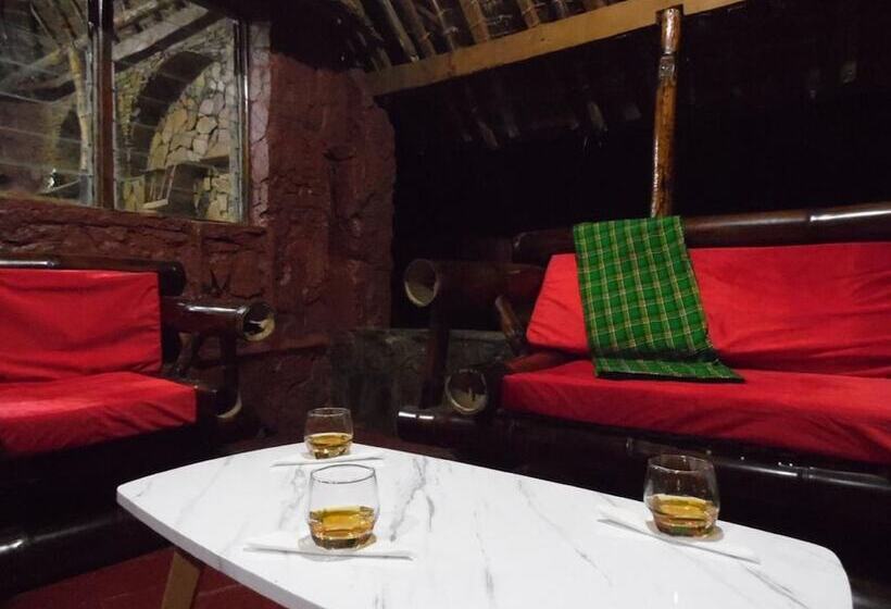 هتل Mara Ndovu Lodge