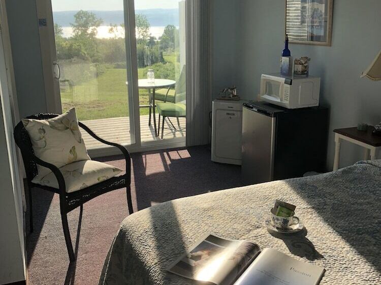 בית מלון כפרי Savannah House Wine Country Inn & Cottages