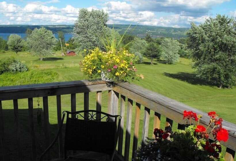 בית מלון כפרי Savannah House Wine Country Inn & Cottages