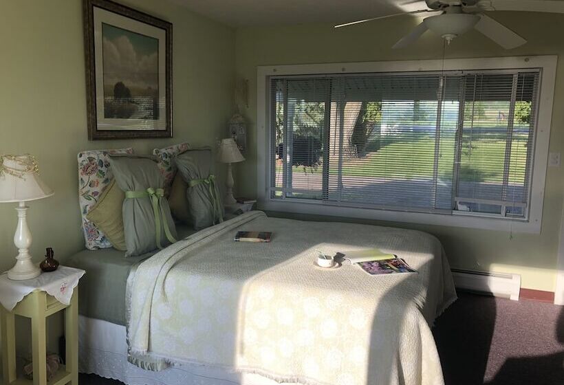 בית מלון כפרי Savannah House Wine Country Inn & Cottages