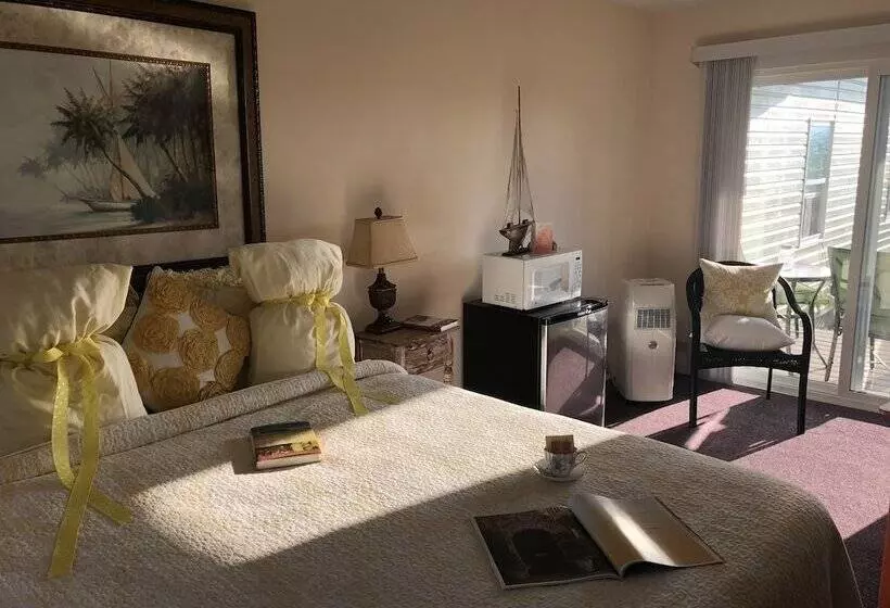 Hotelli Savannah House Wine Country Inn & Cottages