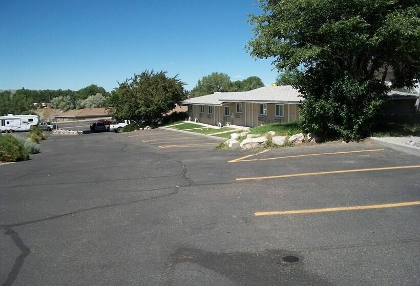 מוטל A Wyoming Inn