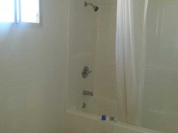 汽车旅馆  Budget Inn