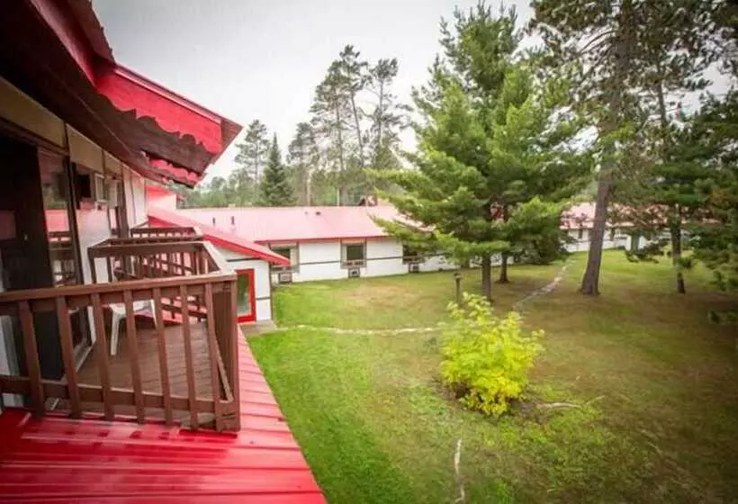 モーテル Lumberjack Inn