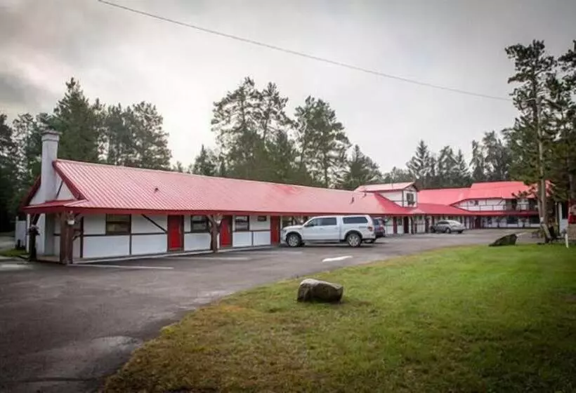 モーテル Lumberjack Inn