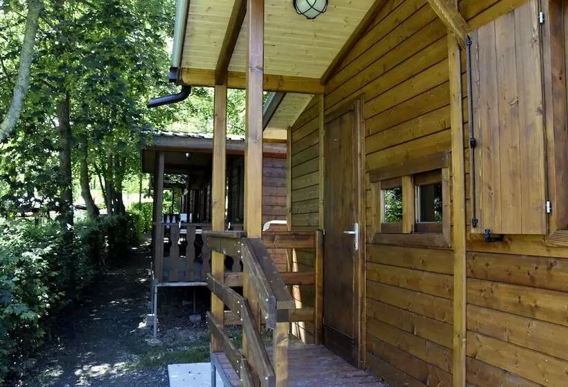 リゾートホテル Stura River Village Rafting