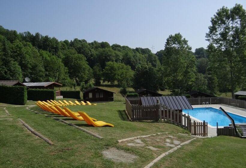 リゾートホテル Stura River Village Rafting