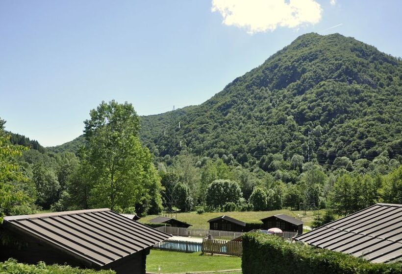 リゾートホテル Stura River Village Rafting