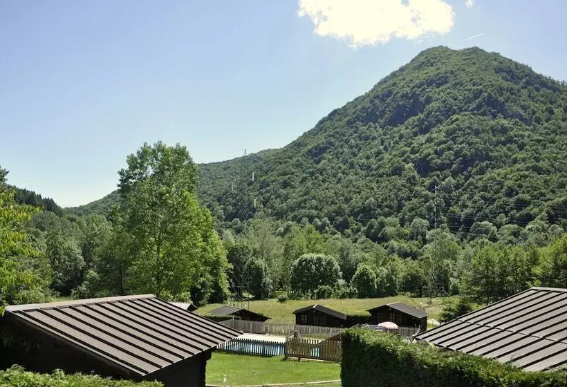 リゾートホテル Stura River Village Rafting