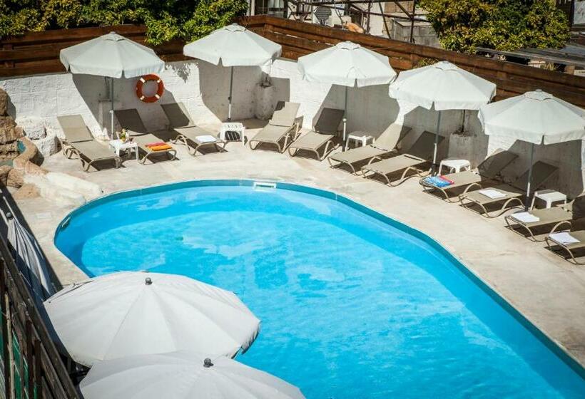 Alecos Hotel Apartments