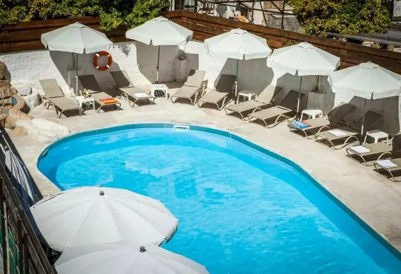 Alecos Hotel Apartments