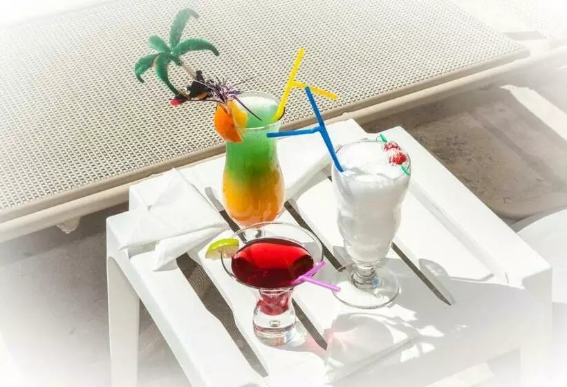 Alecos Hotel Apartments