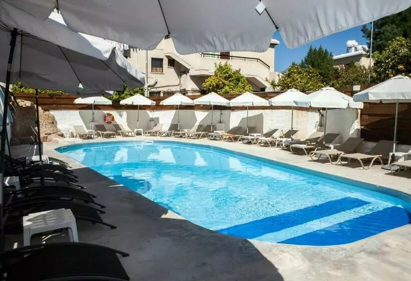 Alecos Hotel Apartments