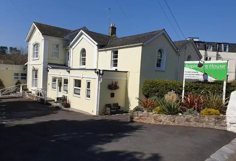 Appletorre House Holiday Flats