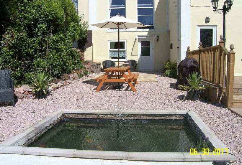 Appletorre House Holiday Flats