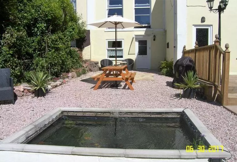 Appletorre House Holiday Flats