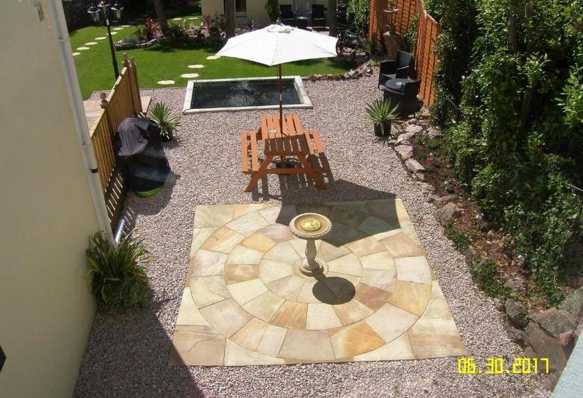 Appletorre House Holiday Flats