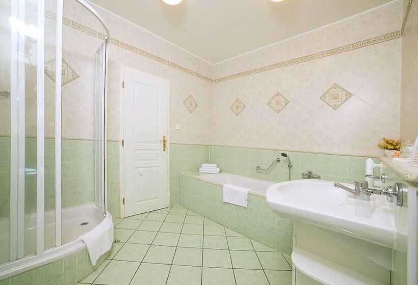 Festival Hotel Apartments