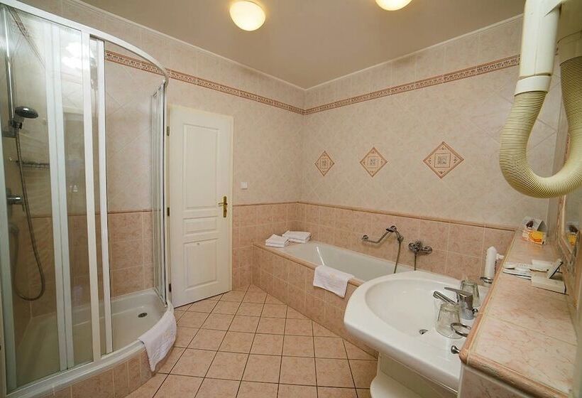 Festival Hotel Apartments